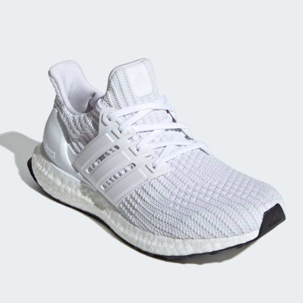 Women’s White Ultraboosts!